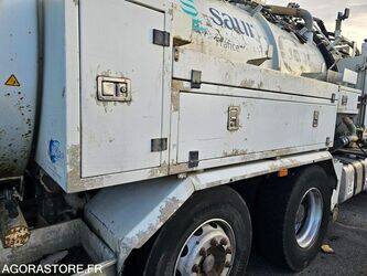 2009-renault-premium-1411699-45209791