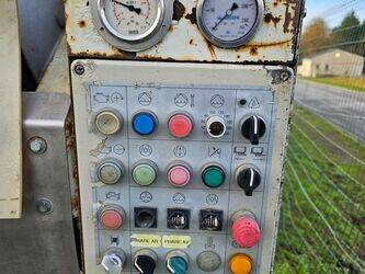 2009-renault-premium-1411699-45209797