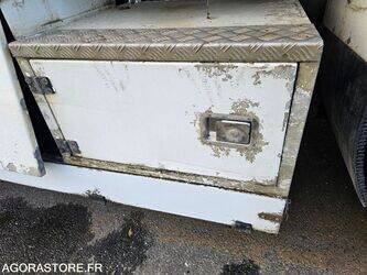 2009-renault-premium-1411699-45209806