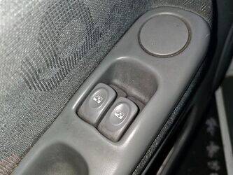 2005-renault-twingo-1411700-45209834