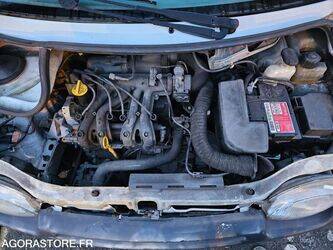 2005-renault-twingo-1411700-45209836