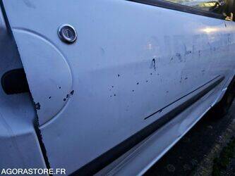 2005-renault-twingo-1411700-45209845