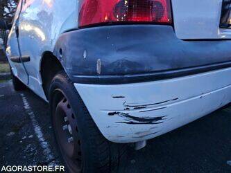 2005-renault-twingo-1411700-45209849