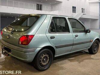 2000-ford-fiesta-45209928