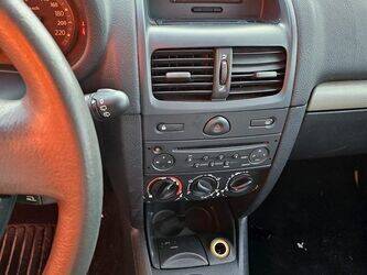 2006-renault-clio-1411711-45209962