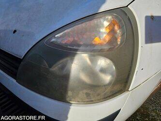 2006-renault-clio-1411711-45209971