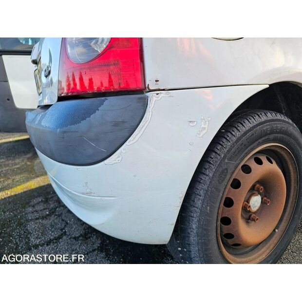 2006 Renault Clio-45209978