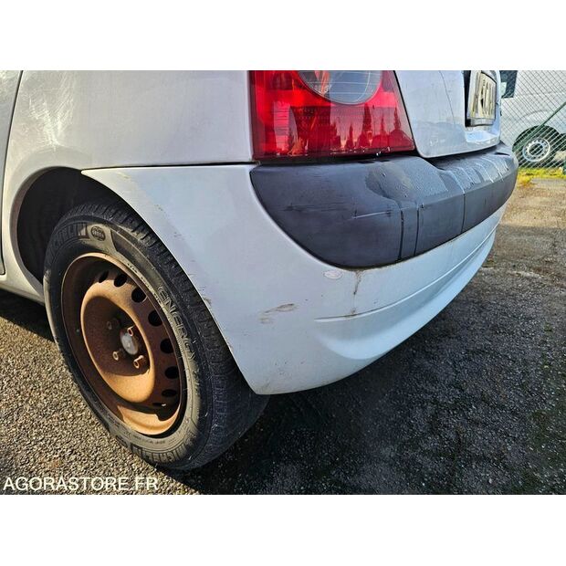 2006 Renault Clio-45209984