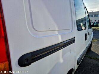 2004-renault-kangoo-1411712-45210001