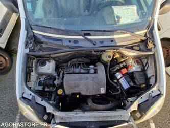 2004-renault-kangoo-1411712-45210009