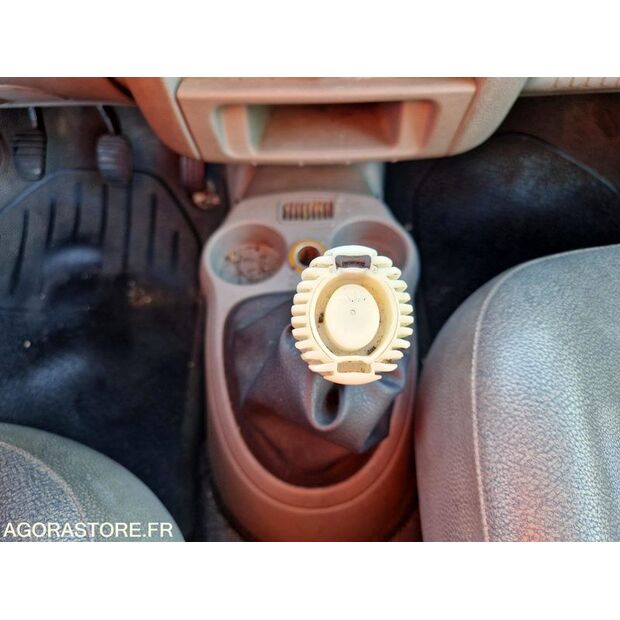 2004 رينو Kangoo-45210015