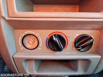 2004-renault-kangoo-1411712-45210016