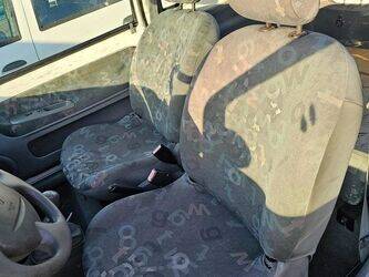 2005-renault-twingo-1411715-45210036