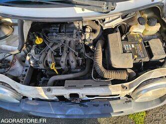 2005-renault-twingo-1411715-45210043