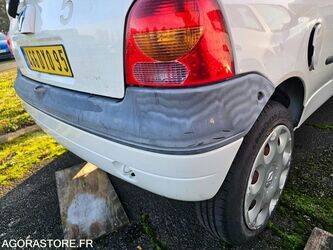 2005-renault-twingo-1411715-45210048