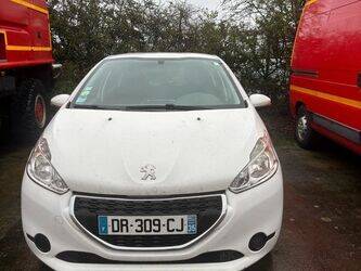 Image de VOITURES 2015 Peugeot 208