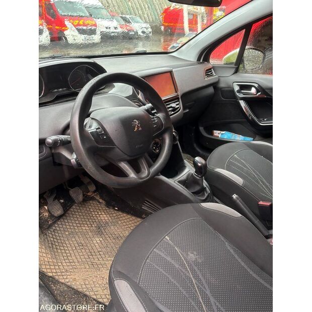 2015 Peugeot 208-45210077
