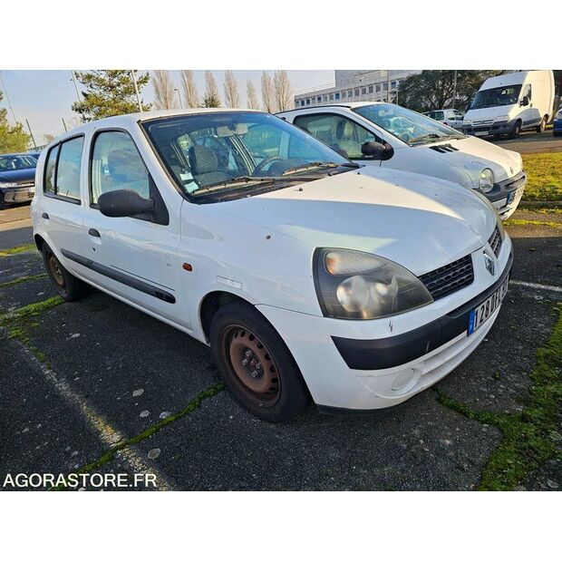 2002 Renault Clio-45210105