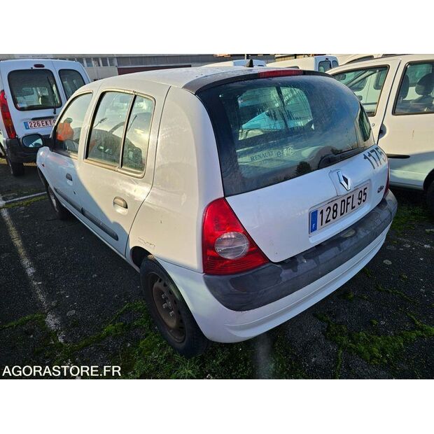 2002 Renault Clio-45210107