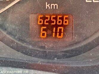 2002-renault-clio-1411722-45210112