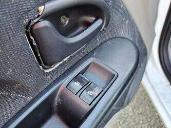 2002-renault-clio-1411722-45210113