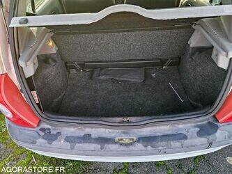 2002-renault-clio-1411722-45210115