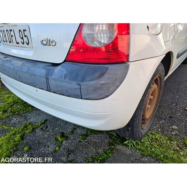 2002 Renault Clio-45210122