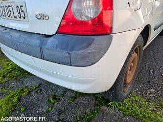 2002-renault-clio-1411722-45210122