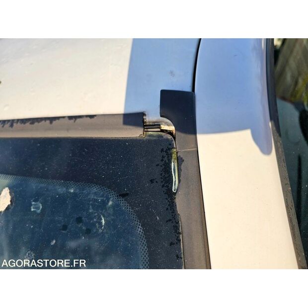 2002 Renault Clio-45210124