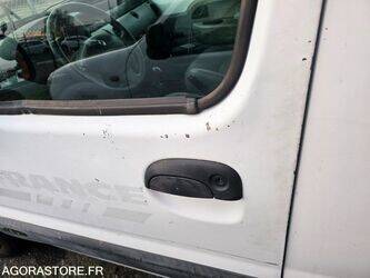 2005-renault-kangoo-1411724-45210158