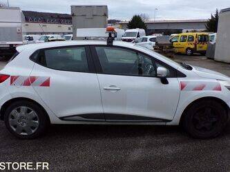 2015-renault-clio-1411725-45210165
