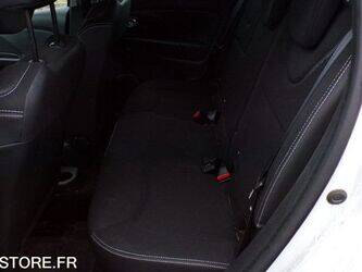 2015-renault-clio-1411725-45210168