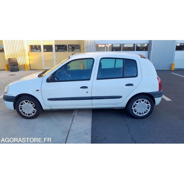 1999 Renault Clio-45210172