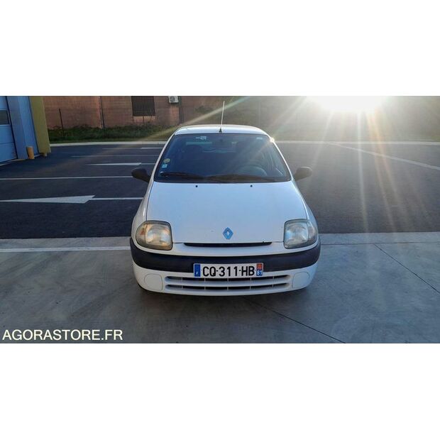 1999 Renault Clio-45210174