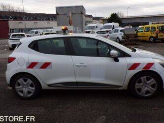 2015-renault-clio-1411731-45210205