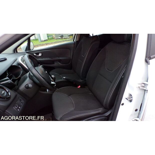 2015 Renault Clio-45210209