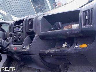 2016-citroen-jumper-1411733-45210234