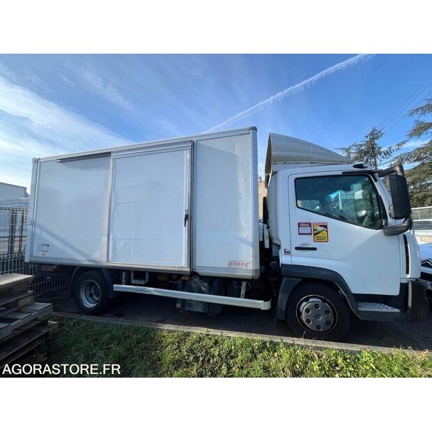 2015 Renault D-45210284