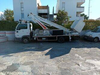 nissan-cabstar-1410856-45210388