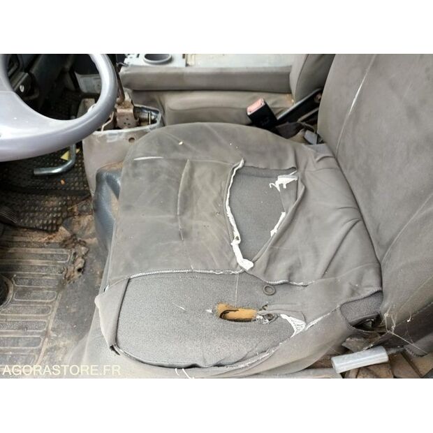 NISSAN Cabstar-45210393