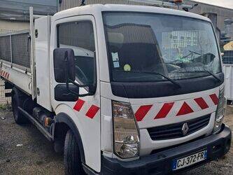 2012-renault-maxity-1410899-45210502