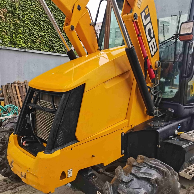 2022 JCB 3cx-45210606