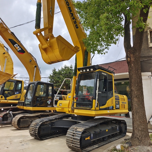 2024 Komatsu PC200-8-45210934