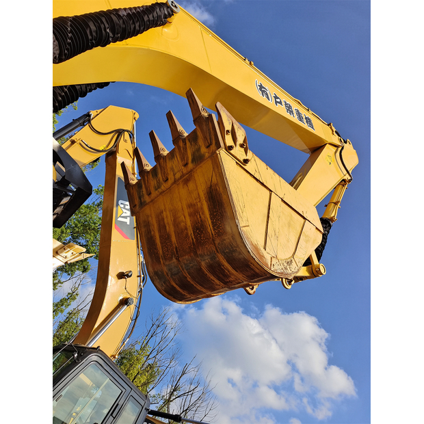 2023 Komatsu PC200-8-45210954