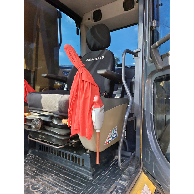 2023 Komatsu PC200-8-45210960