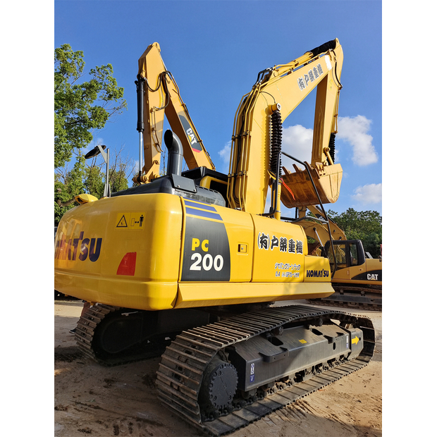 2023 Komatsu PC200-8-45210965