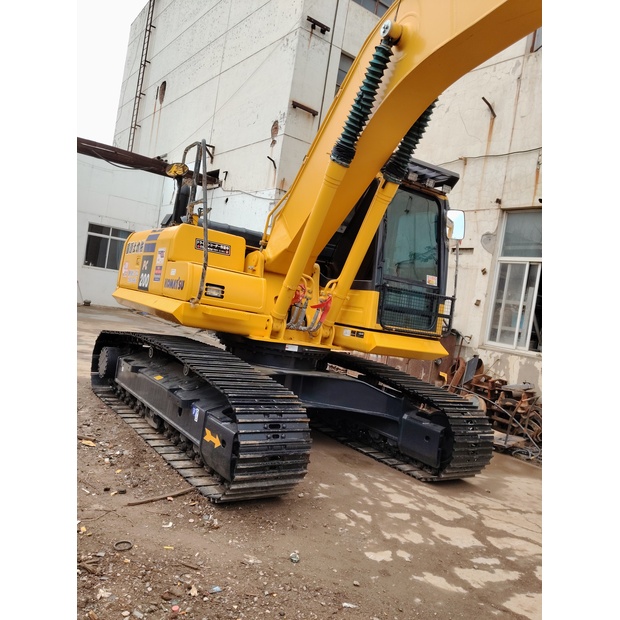 2024 كوماتسو PC200-8-45210979