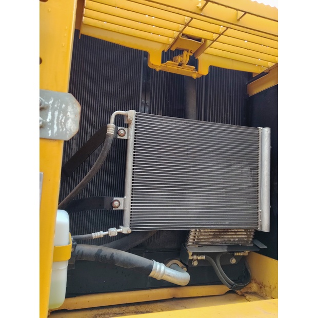 2024 كوماتسو PC200-8-45210990