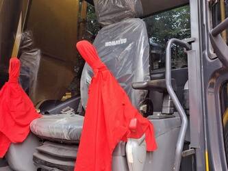 2024-komatsu-pc220-8-1411766-45211054