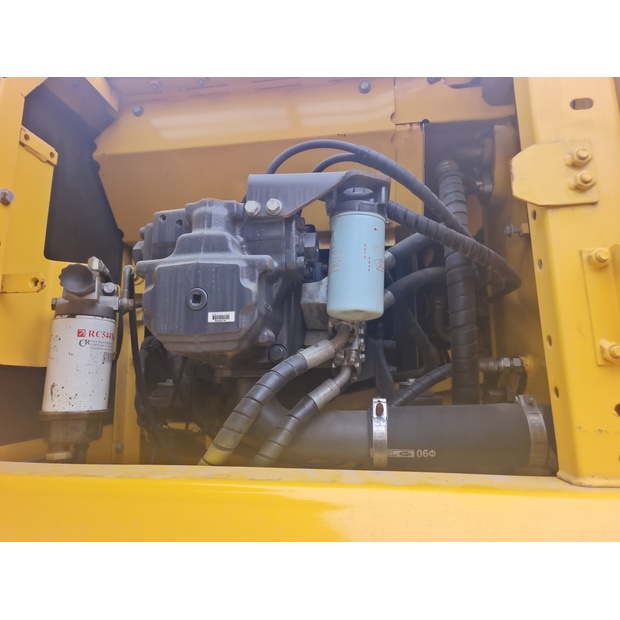 2023 Komatsu PC220-8-45211067